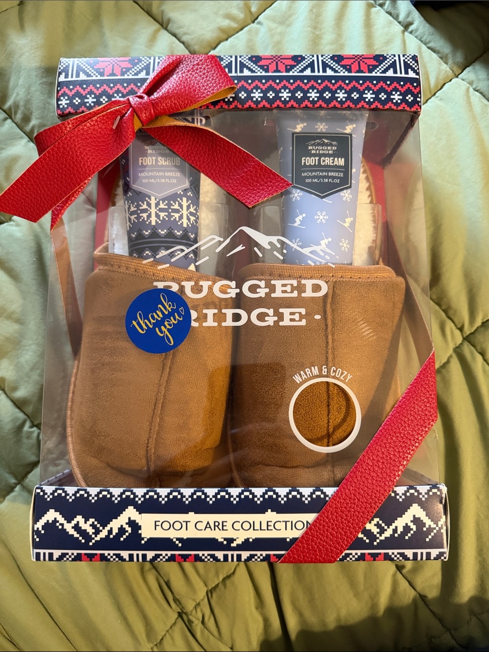 NEW! Rugged Ridge Foot Care Collection - Cozy Slippers & Foot Scrub/ Cream Set